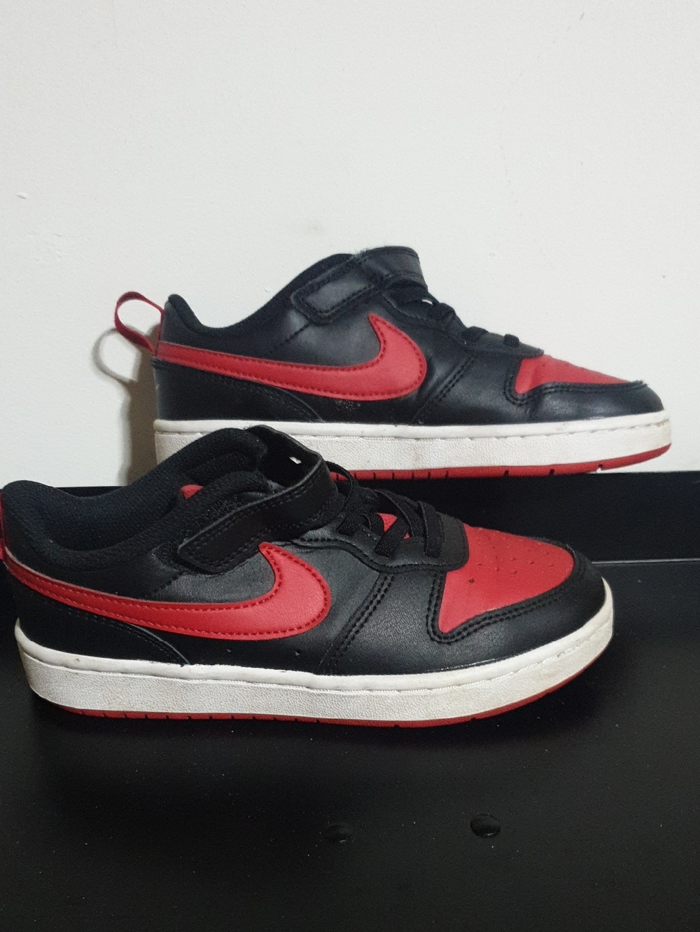 Nike Kids Black and Red Hook-and-Loop Sneakers
